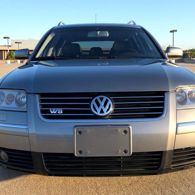 VW Passat W8 4Motion Variant