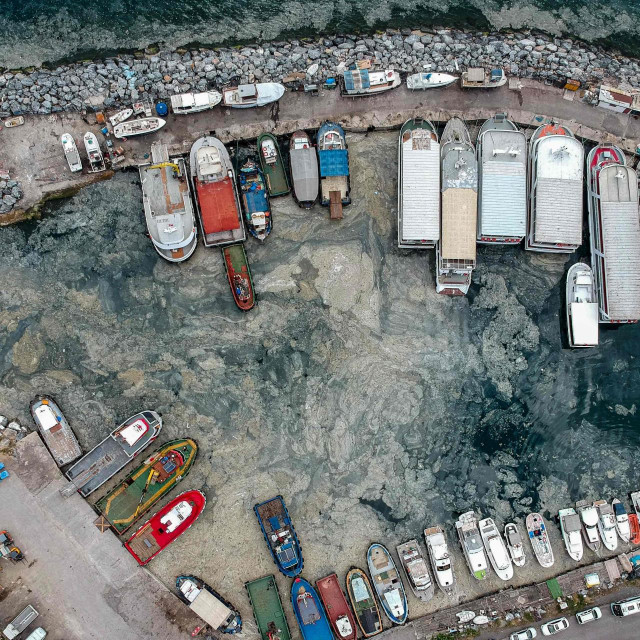 Zagađeno Mramorno more