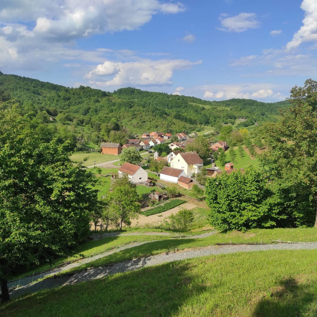 Eko-etno selo Stara Kapela