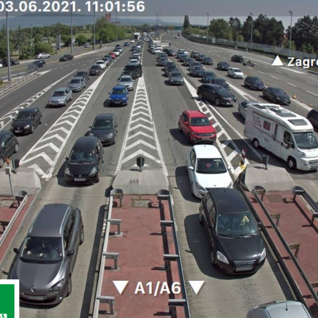 Gužva na naplatnim kućicama