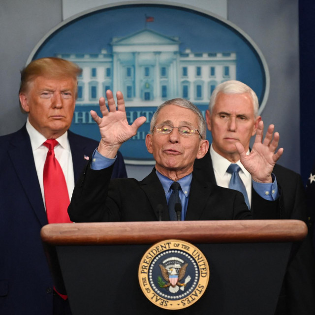 Anthony Fauci, Donald Trump i Mike Pence