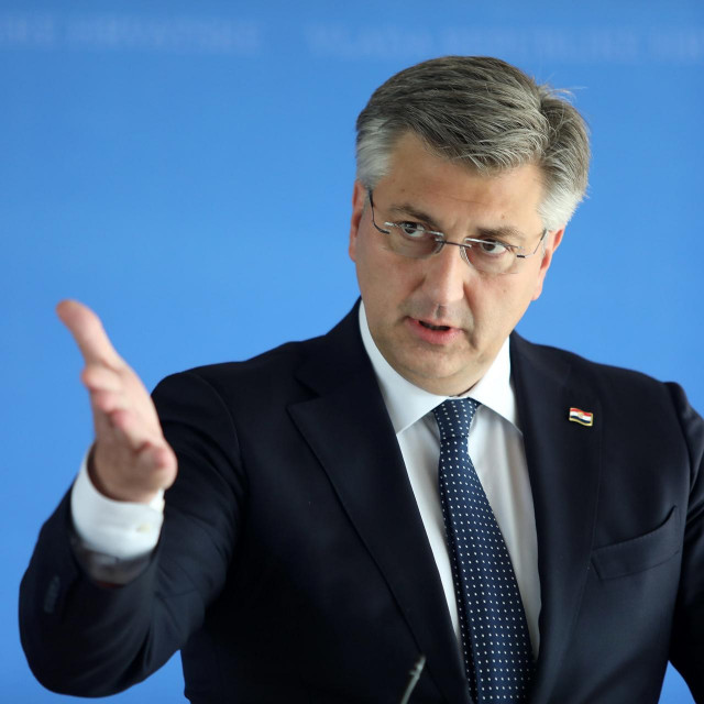 Hoce li Hrvatska stvarno dozvoliti da nekoliko stotina potpuno spremnih poduzetnickih projekata ostane bez EU sredstava, dok ce istovremeno uporno nagradivati one koji nisu toliko efikasni