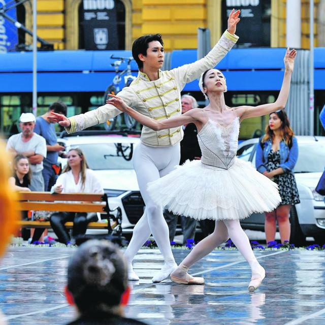 Rieka Suzuki, Takuya Sumitomo. 