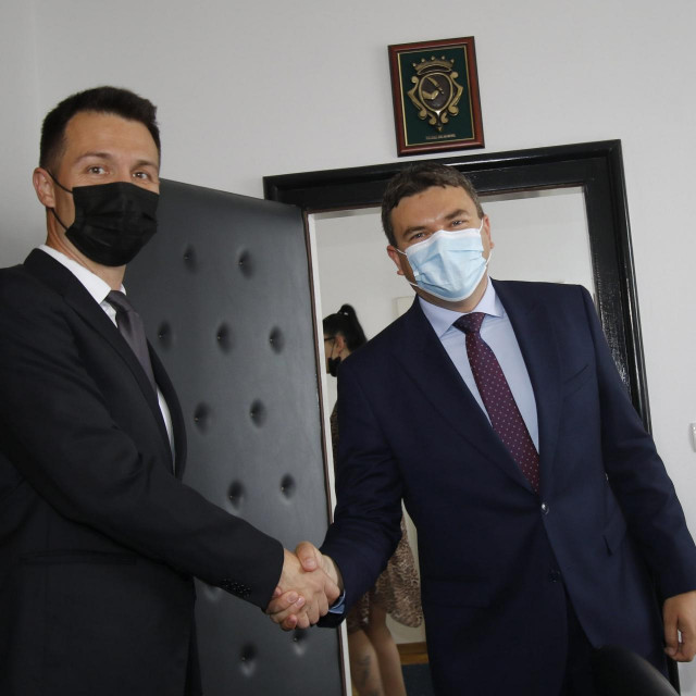 Zoran Paunović (SDP) preuzeo vlast od Jure Brkana (HDZ)
 