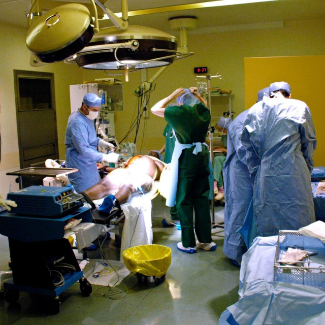 Ilustracija, priprema za carski rez