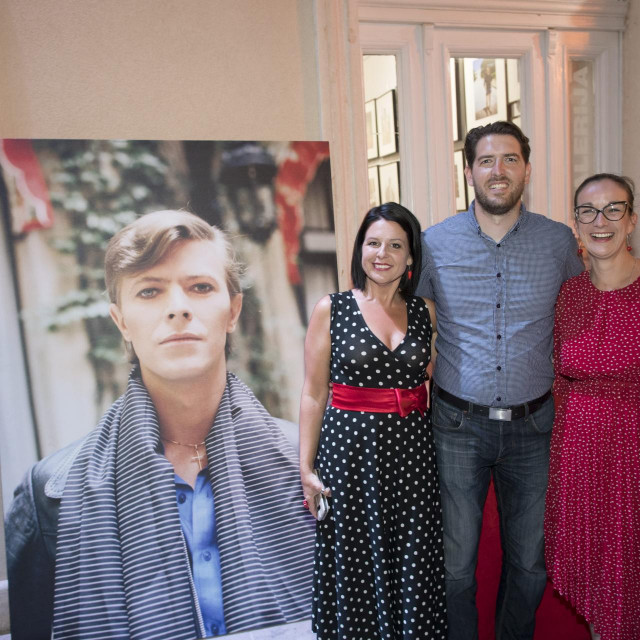 U Domu kulture na Bolu otvorena je velika retrospektivna izložba fotografija Jadrana Lazića.
Na fotografiji: Feliks Lukas
