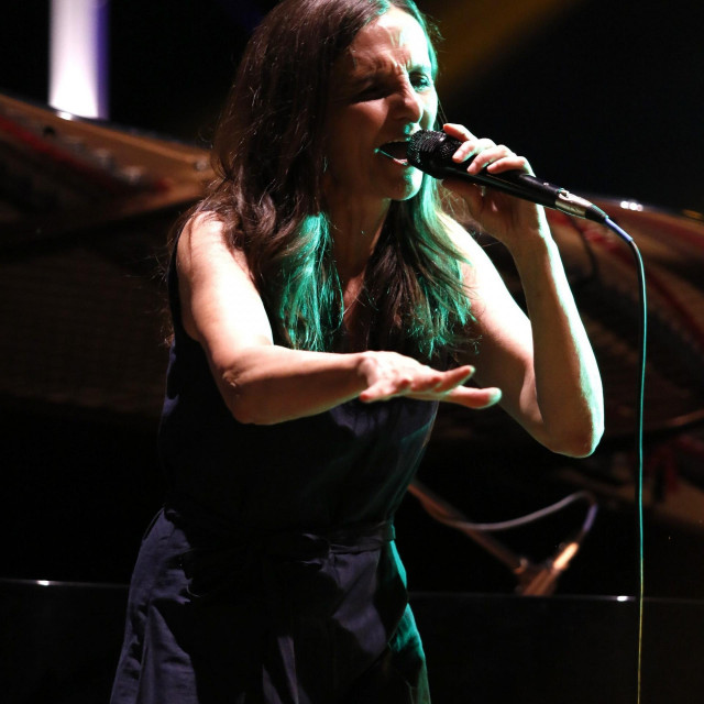 Makarska, 240818.
Koncert Tamara Obrovac Quarteta u sklopu Makarska Jazz festivala koji se odrzava 22.-27. kolovoza uz brojne koncerte i radionice.
Na fotografiji: Koncert Tamara Obrovac Quarteta.