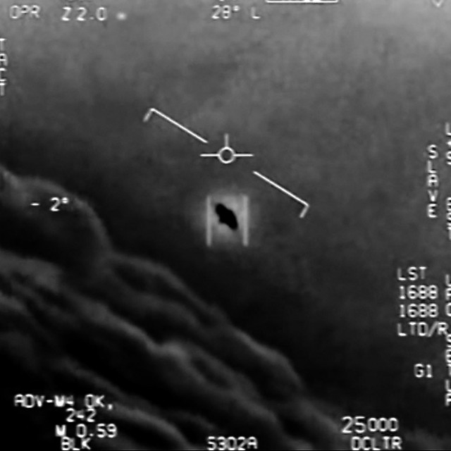 Fotografija koju su snimili piloti američke ratne mornarice s kojom je sada upoznata i javnost