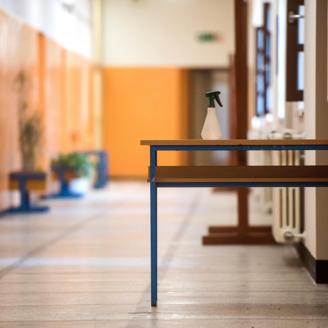 Škola primjenjene umjetnosti i dizajna u kojoj se dogodilo trovanje