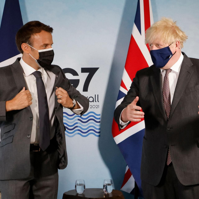 Boris Johnson i Emmanuel Macron