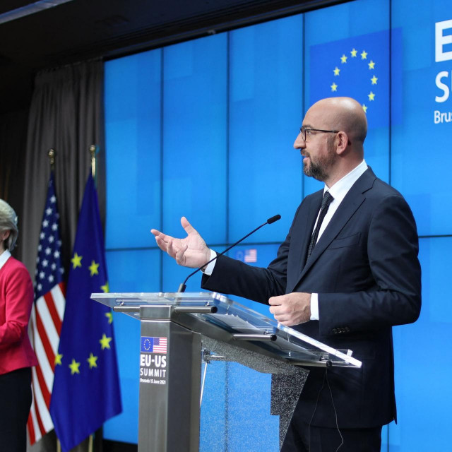 Predsjednica Europske Komisije Ursula von der Leyen i predsjednik Vijeća Europe Charles Michel