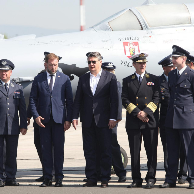 Predsjednik Zoran Milanović i ministar obrane Mario Banožić