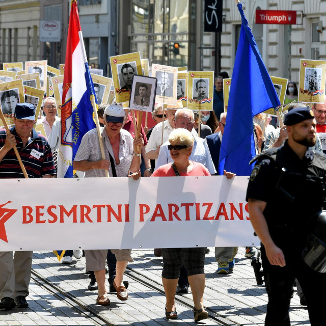 Mimohod sjećanja 'Besmrtni partizanski odred'