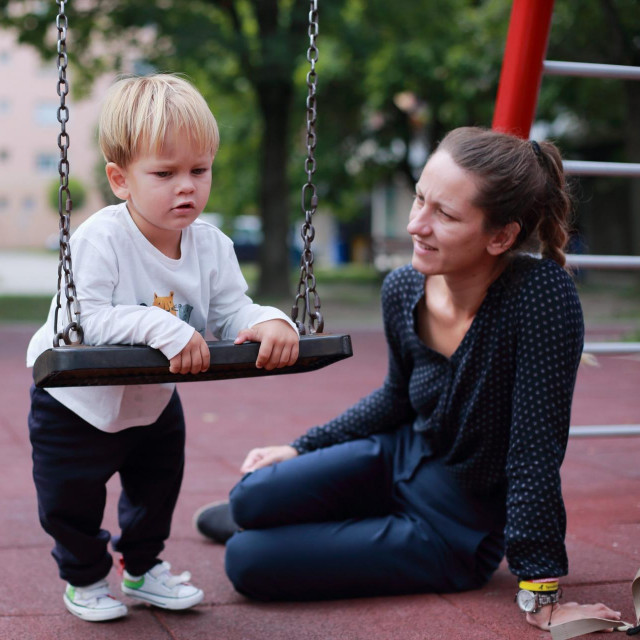 Šimun Stojanović s majkom Martinom
 