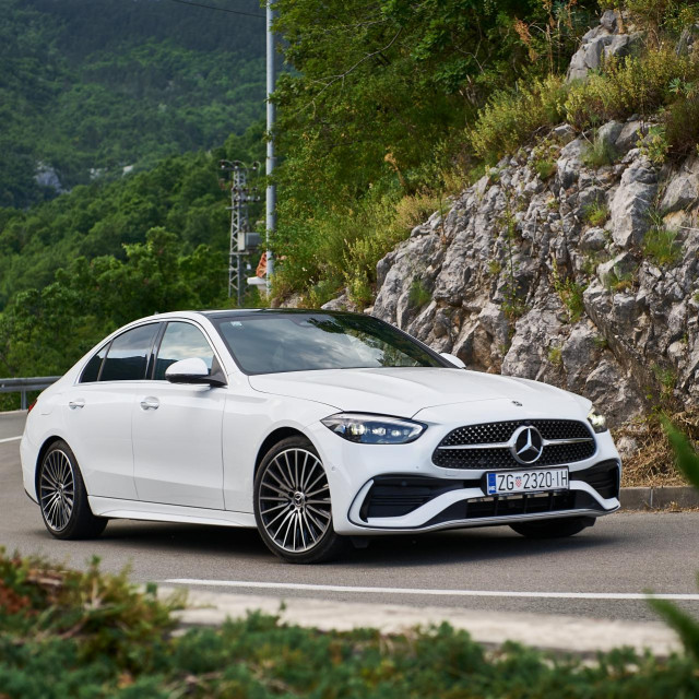2021 Mercedes C-klasa