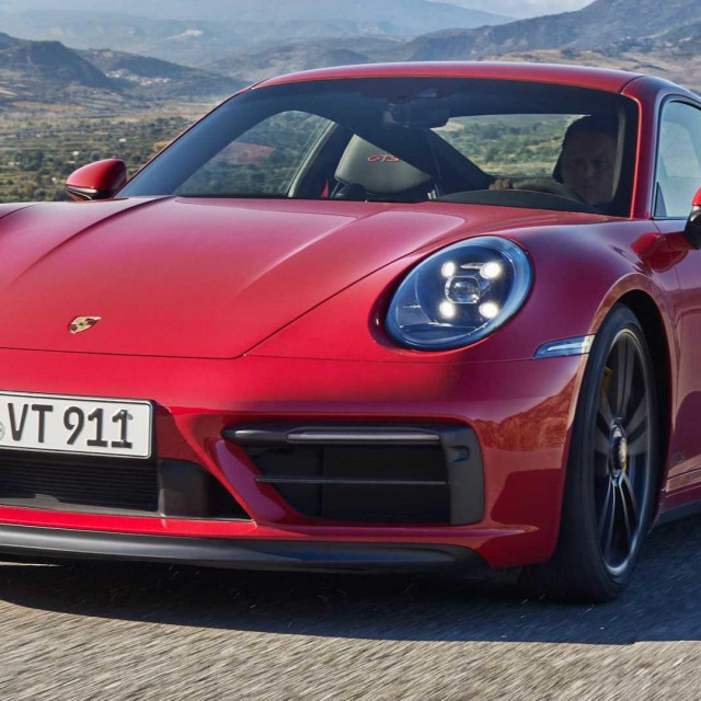 2022 Porsche 911 Carrera GTS