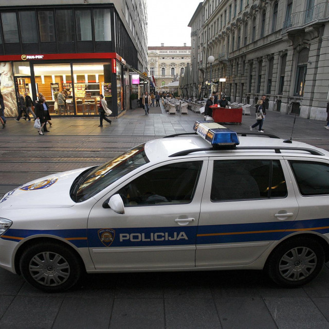 Policija, Ilustracija