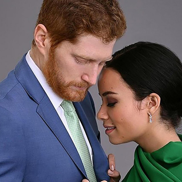 Harry & Meghan: Escaping the Palace, Lifetime TV trailer u kojem glume Jordan Dean i Sydney Morton 