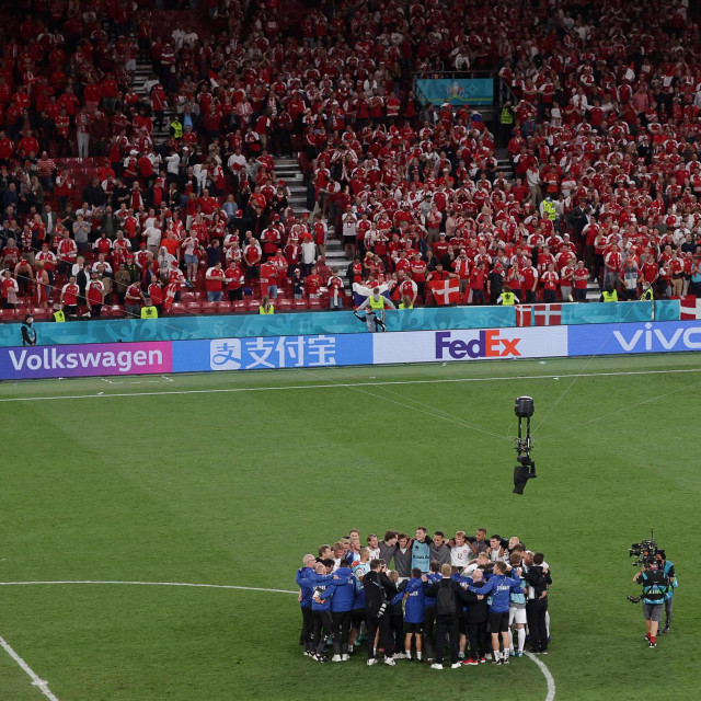 Problemi nakon slavlja Danaca na Parken Stadionu