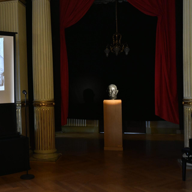 Svečanost otkrivanja biste kazališnog umjetnika Bojana Stupice u foajeu HNK