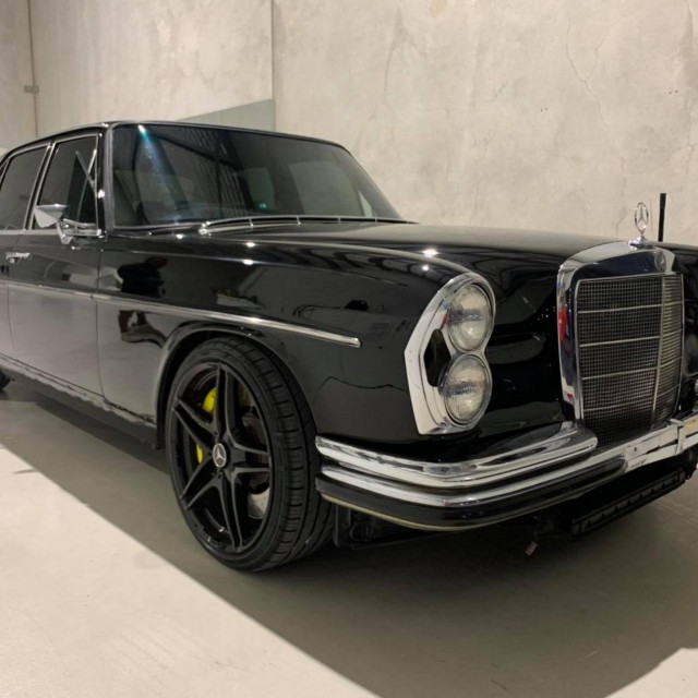 Mercedes W108 Restomod