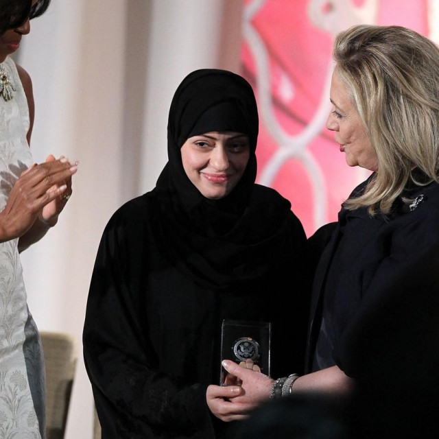 Aktivistica Samar Badawi dobila je nagradu za hrabrost 2012. godine, koju joj je uručila Hillary Clinton