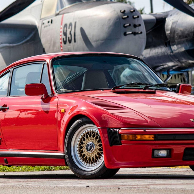 Porsche 930 Turbo Slantnose