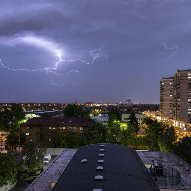 Grmljavinsko nevrijeme, Ilustracija