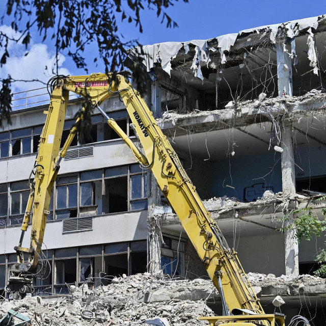 Rušenje nekadašnje tvornice Kamensko