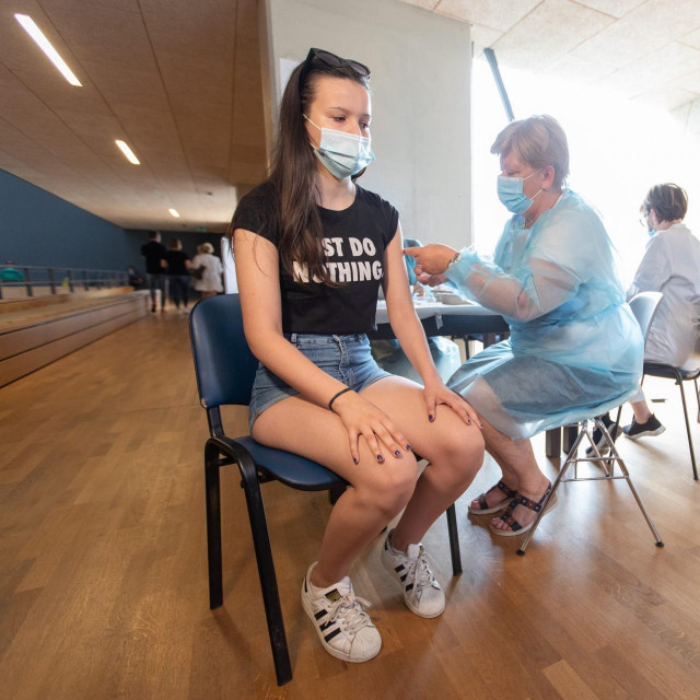 Cijepljenje djece u sportskoj dvorani Zamet
 