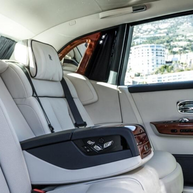 Unutrašnjost Rolls-Roycea