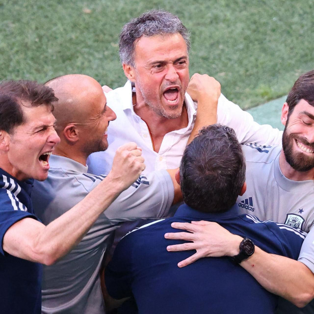 Plakšanje nakon prolaska Hrvatske