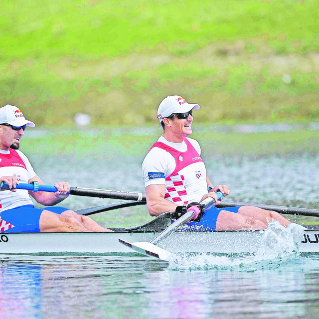 Zagreb, 300421. Jarun, veslacka staza. Svjetski veslacki kup 2021, prvi puta se odrzava u Hrvatskoj. Na fotografiji: braca Martin i Valent Sinkovic, disciplina dvojac bez kormilara.