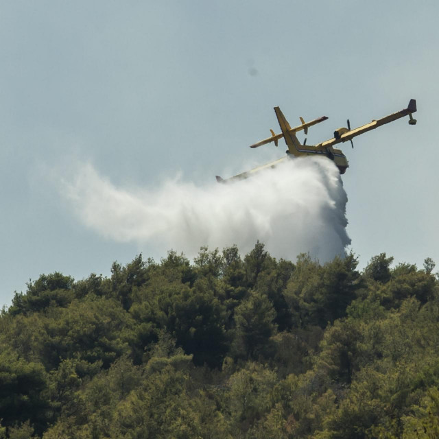 Požar na Braču, arhiva