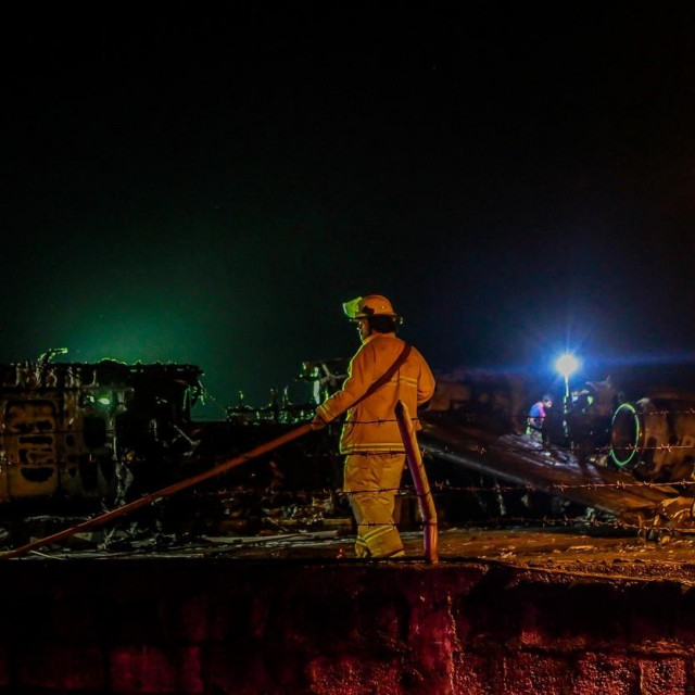 Srušeni mali avion, Ilustracija