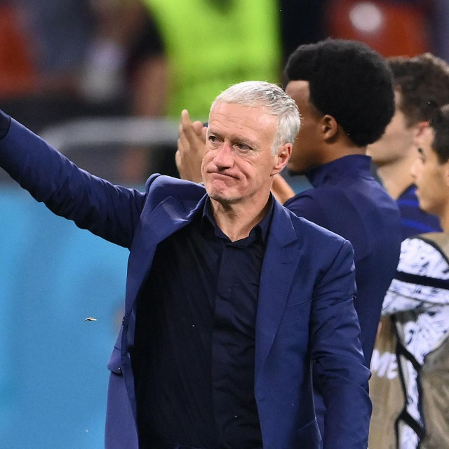 Didier Deschamps ostaje na klupi francuske reprezentacije bez obzira na neuspješan nastup na Europskom prvenstvu