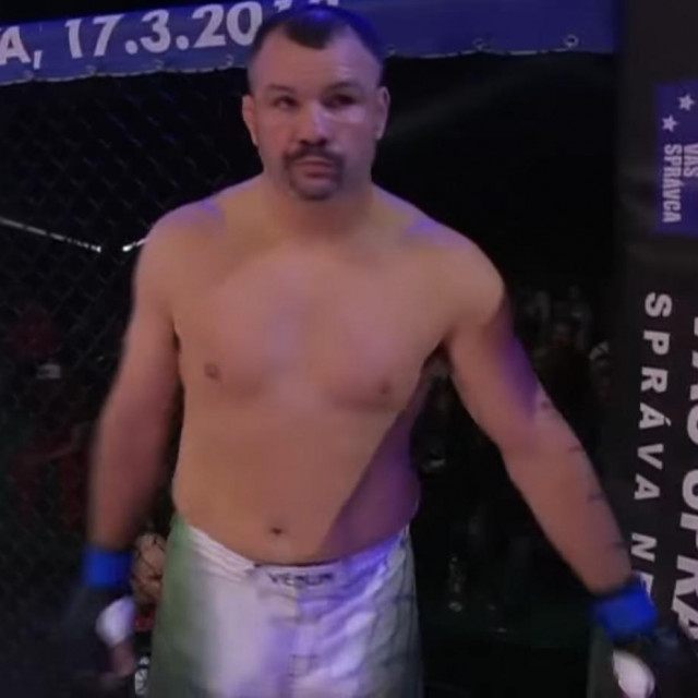 Travis Fulton