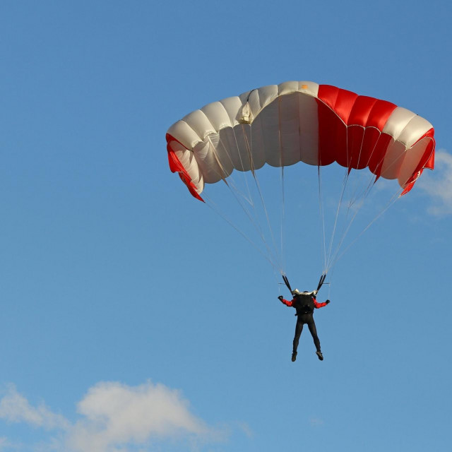 Padobranac, Ilustracija