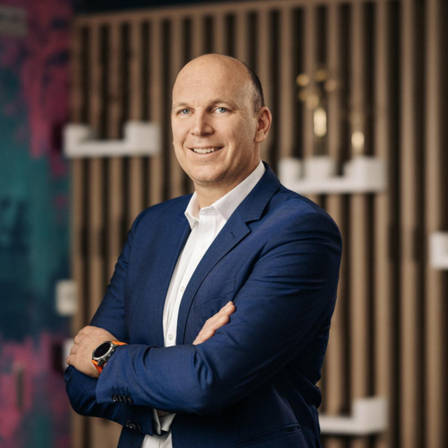 Adrian Ježina, Telemach Hrvatska