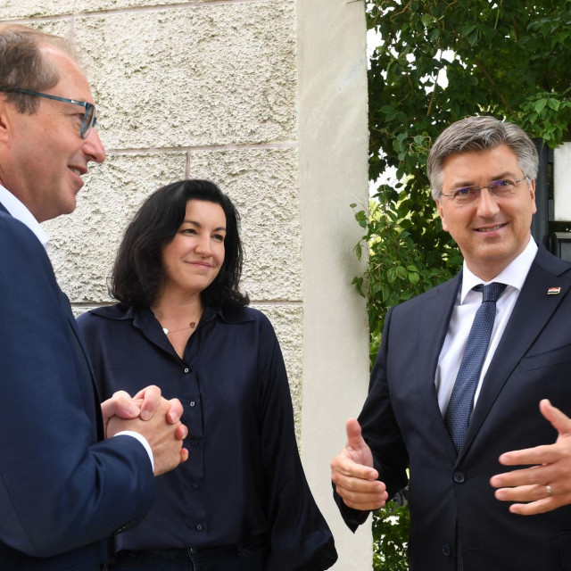 Predsjednik Kluba zastupnika CSU-a Alexander Dobrindt, njemačka ministrica digitalizacije Dorothee Baer i premijer Hrvatske Andrej Plenković