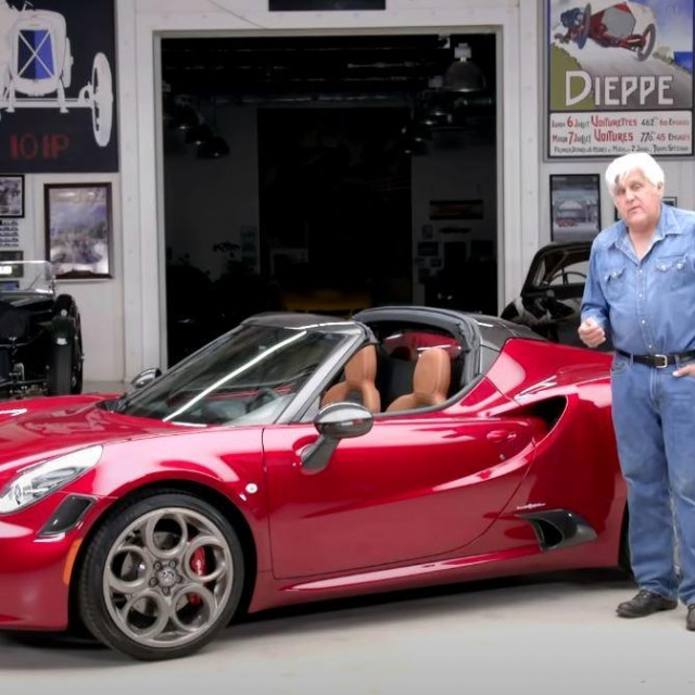 Alfa Romeo 4C Spider 33 Stradale Tributo Edition