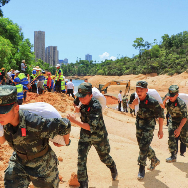 Spašavanje zarobljenih radnika