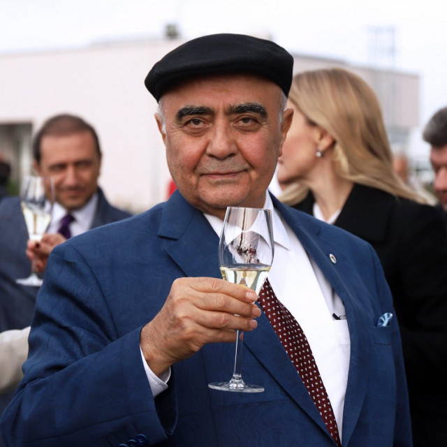 Muharrem Balat na čelu je investitora MB Holdinga i do skupštine u lipnju 2020., na kojoj je izbačen iz vlasništva,  imao je 80 posto udjela u Geoenu d.o.o.