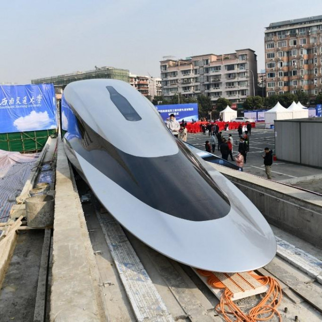 Prototip maglev vlaka