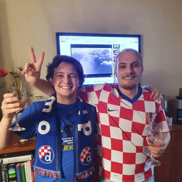 Tin Puljić i Lovro Šprem, svjetski prvaci u debati