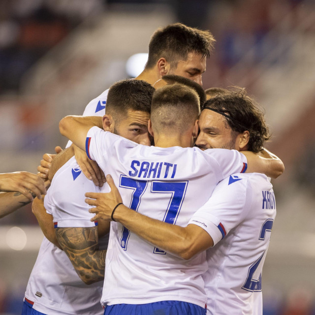 Slavlje igrača Hajduka nakon gola Ljubičića