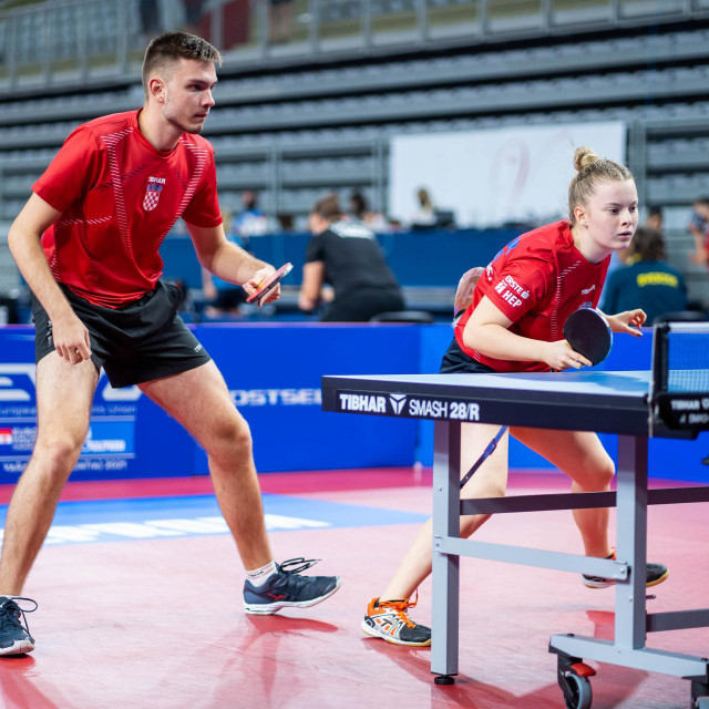 Brončani hrvatski par