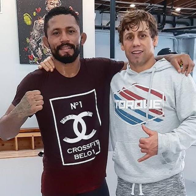 Deiveson Figueiredo i Urijah Faber