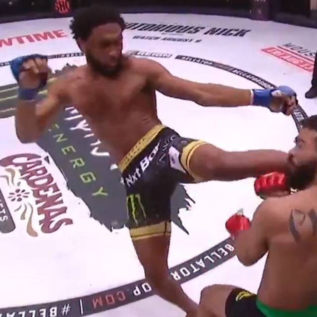 A.J. McKee vs Patricio ''Pitbull'' Freire