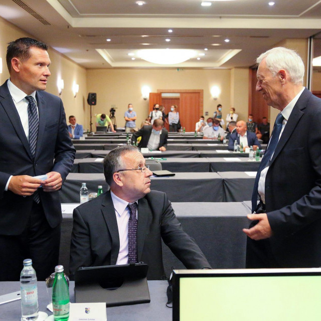 Ervin Kolarec, Damir Komljenović, Stjepan Kožić